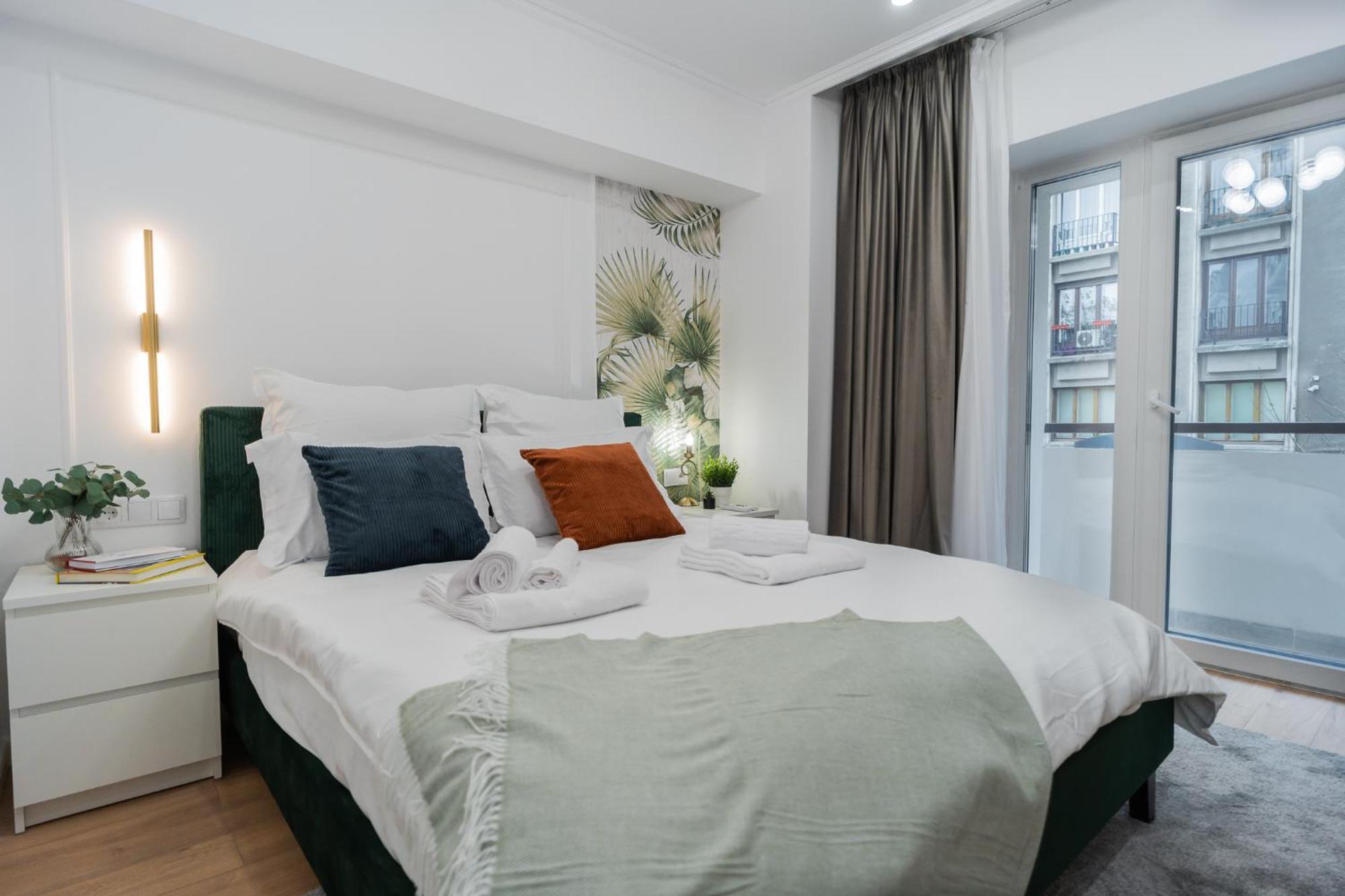 Urban Pearl - Old Town - Unique 4Br/3Ba Apartment Бухарест Екстер'єр фото