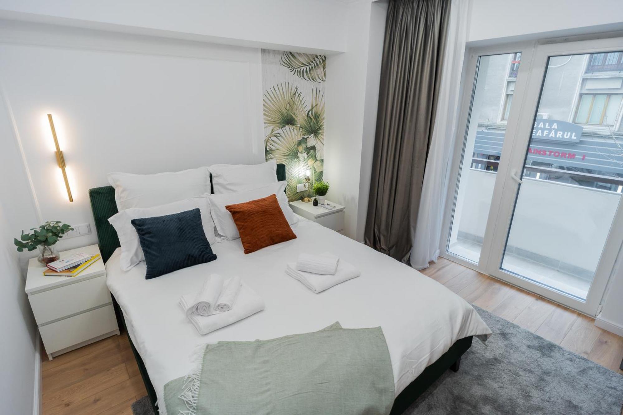 Urban Pearl - Old Town - Unique 4Br/3Ba Apartment Бухарест Екстер'єр фото