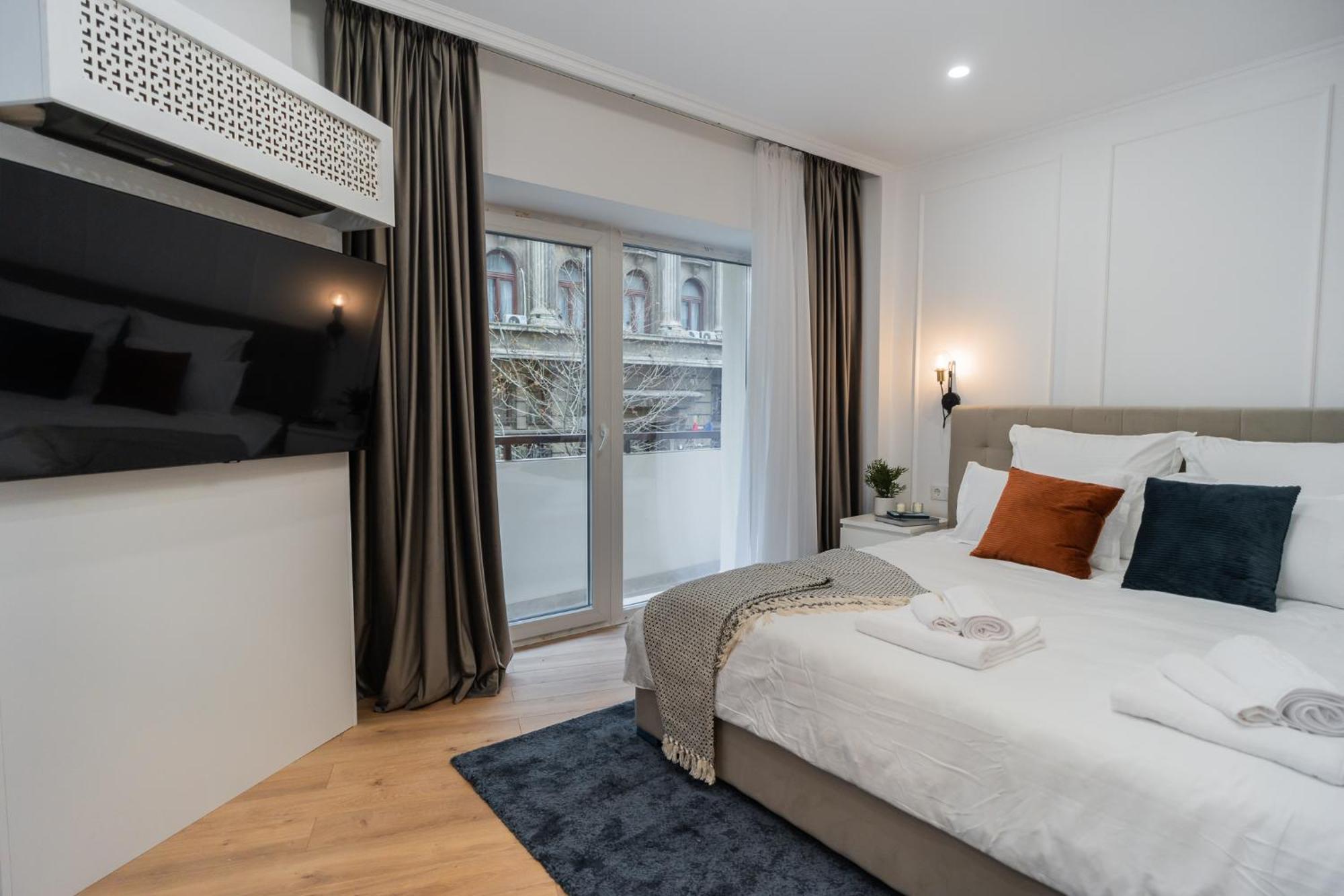 Urban Pearl - Old Town - Unique 4Br/3Ba Apartment Бухарест Екстер'єр фото